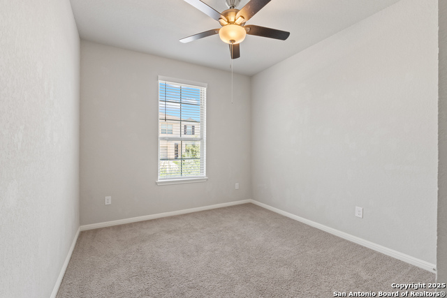 Listing photo id 7 for 13031 Maridell Park