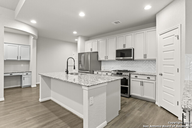 Image 11 of 30 For 13110 Maridell Park