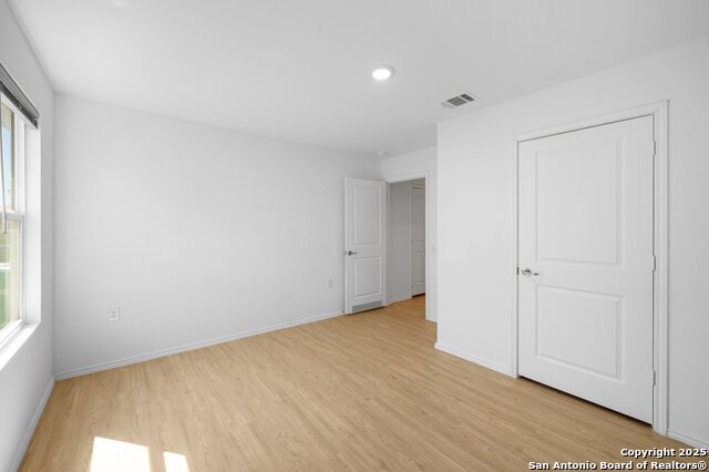 Image 24 of 30 For 615 Bean Bnd