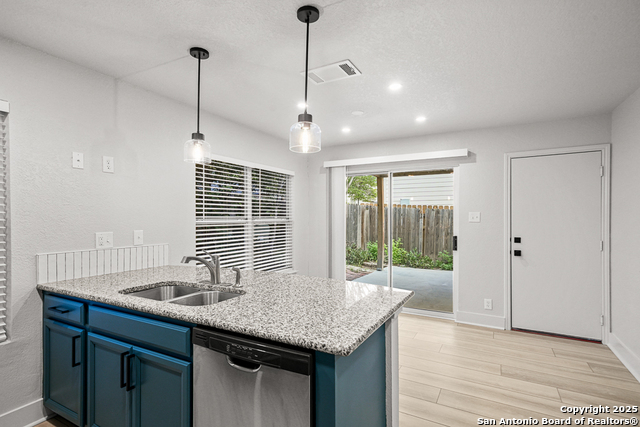 Image 7 of 22 For 8 Palomar  