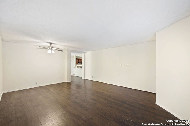 Image 3 of 11 For 8223 Meadow Horn