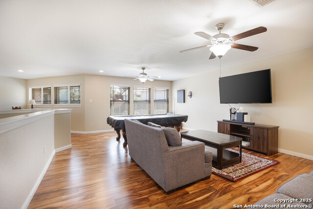 Listing photo id 13 for 19219 Deep Bay