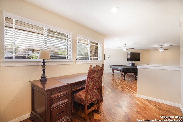 Listing photo id 14 for 19219 Deep Bay