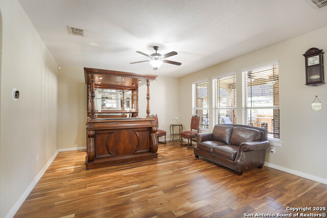 Listing photo id 5 for 19219 Deep Bay