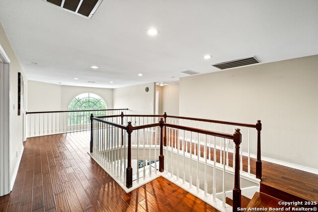 Image 36 of 50 For 105 Breeze  