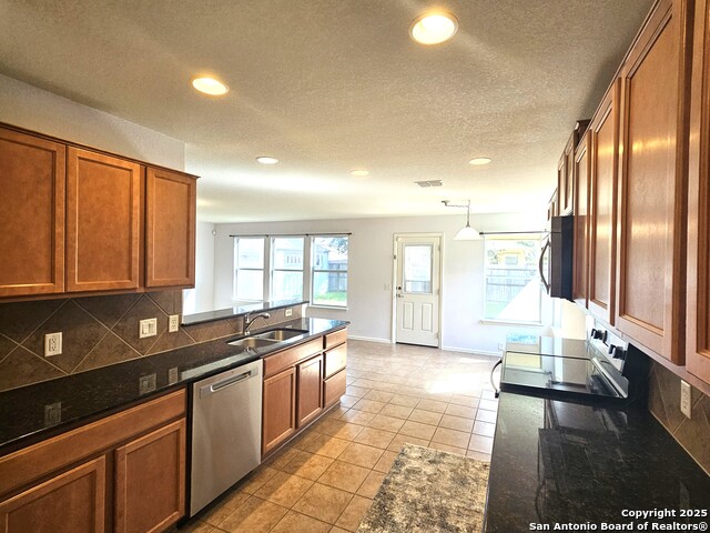 Image 4 of 29 For 1308 Red Barn Run