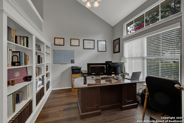 Image 10 of 41 For 716 Hollow Ridge