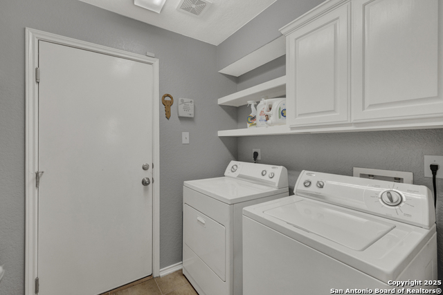 Image 21 of 41 For 716 Hollow Ridge