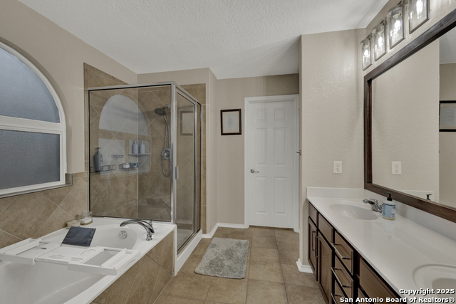 Image 24 of 41 For 716 Hollow Ridge