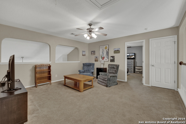 Image 29 of 41 For 716 Hollow Ridge