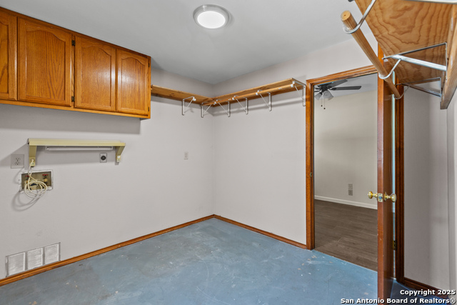 Listing photo id 20 for 10001 Big Geronimo St
