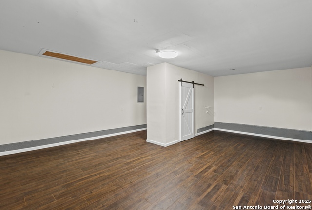 Listing photo id 22 for 10001 Big Geronimo St