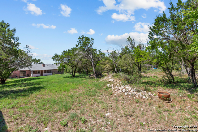 Listing photo id 27 for 10001 Big Geronimo St