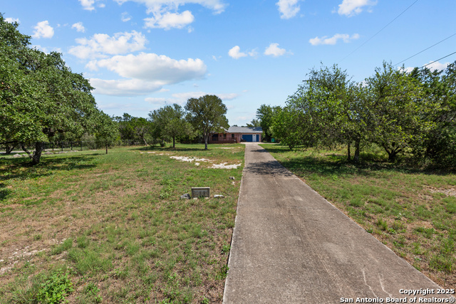Listing photo id 2 for 10001 Big Geronimo St