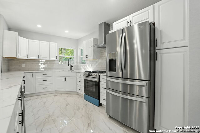Image 9 of 26 For 1555 Lullwood