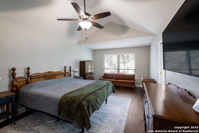 Image 14 of 26 For 12518 Chateau Forest