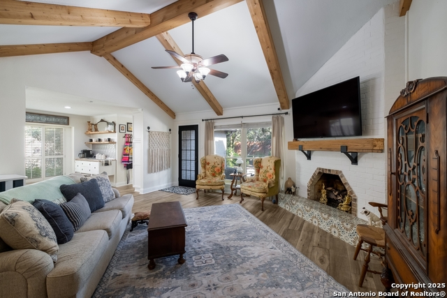 Image 4 of 26 For 12518 Chateau Forest