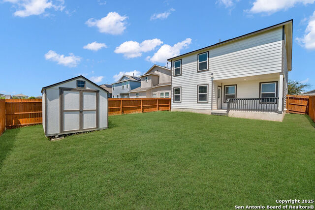 Listing photo id 3 for 13922 Morgan