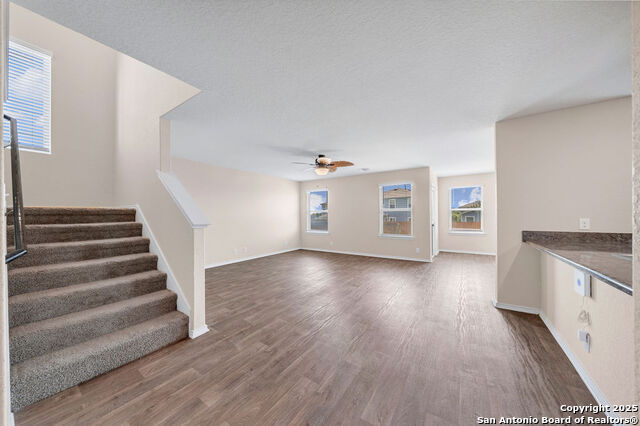 Listing photo id 6 for 13922 Morgan