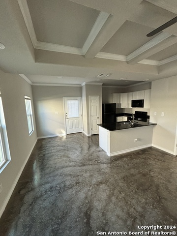 Image 5 of 13 For 8327 Breezy Cv  2