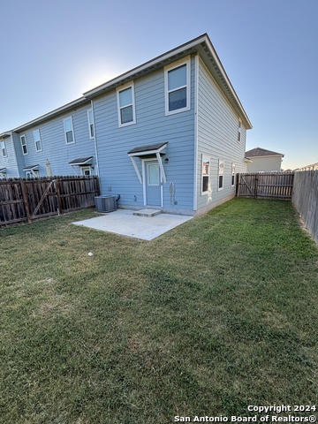 Image 6 of 13 For 8327 Breezy Cv  2