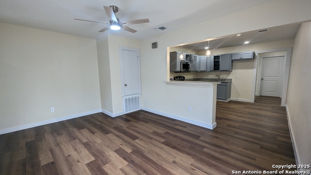 Image 6 of 41 For 622 Fenfield Ave.