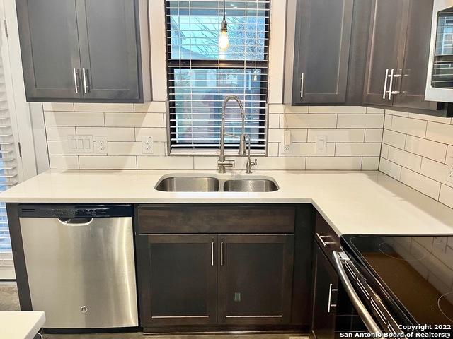 Image 10 of 23 For 1130 Olive St N