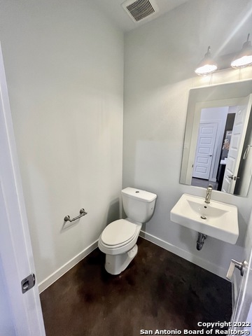 Image 11 of 23 For 1130 Olive St N