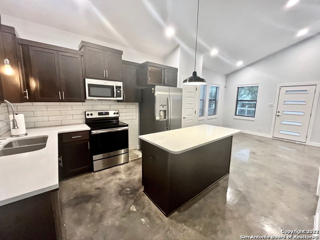 Image 12 of 23 For 1130 Olive St N