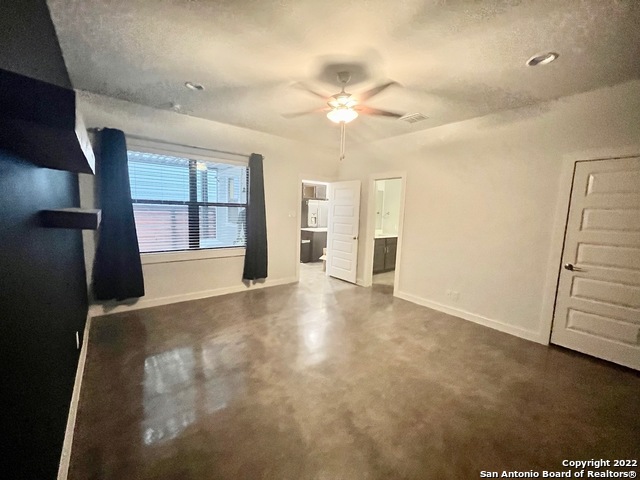 Image 13 of 23 For 1130 Olive St N