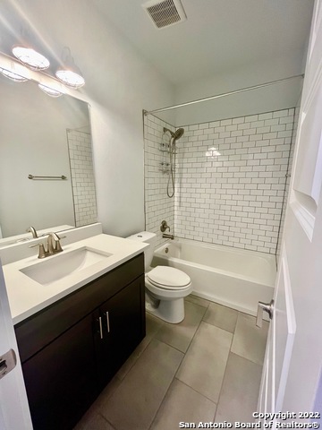 Image 21 of 23 For 1130 Olive St N