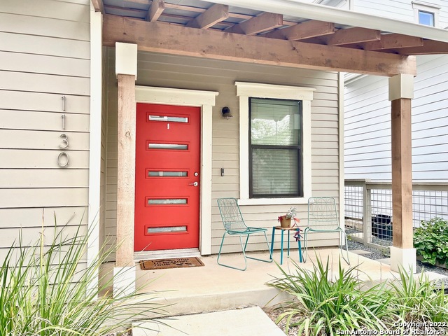 Image 3 of 23 For 1130 Olive St N