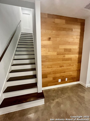 Image 6 of 23 For 1130 Olive St N