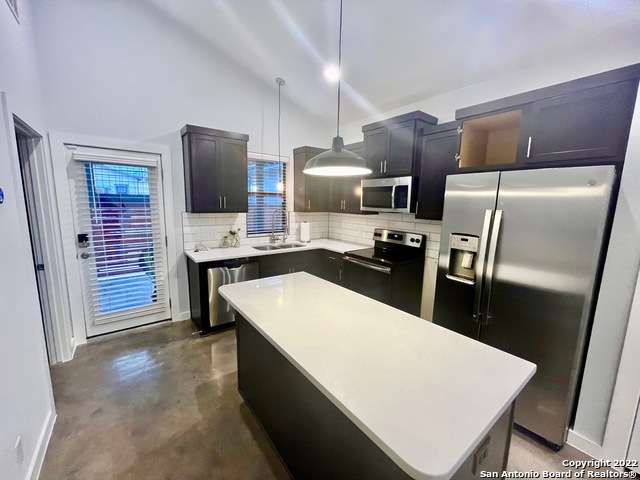 Image 9 of 23 For 1130 Olive St N