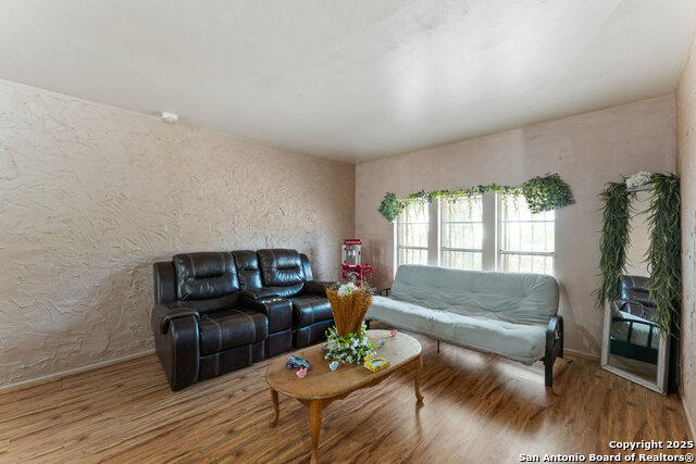 Image 3 of 25 For 127 Roesler  