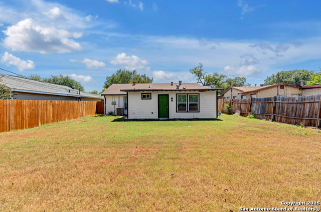 Listing photo id 19 for 227 Burwood  