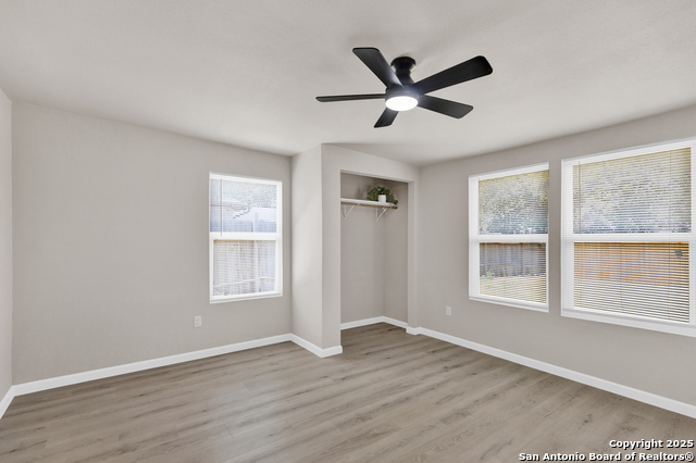 Listing photo id 2 for 227 Burwood  