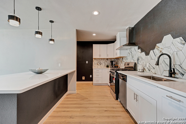 Listing photo id 5 for 227 Burwood  