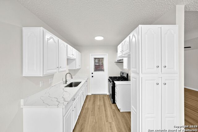 Image 10 of 52 For 6011 Lark Valley