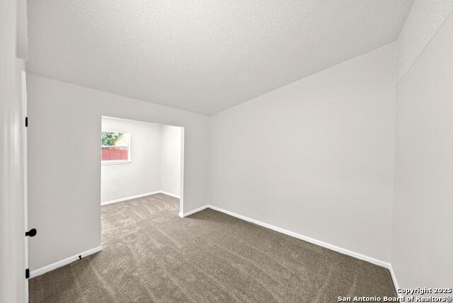 Image 17 of 52 For 6011 Lark Valley