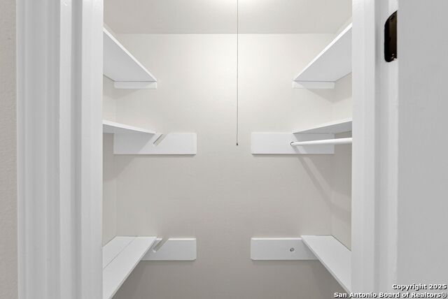 Image 27 of 52 For 6011 Lark Valley