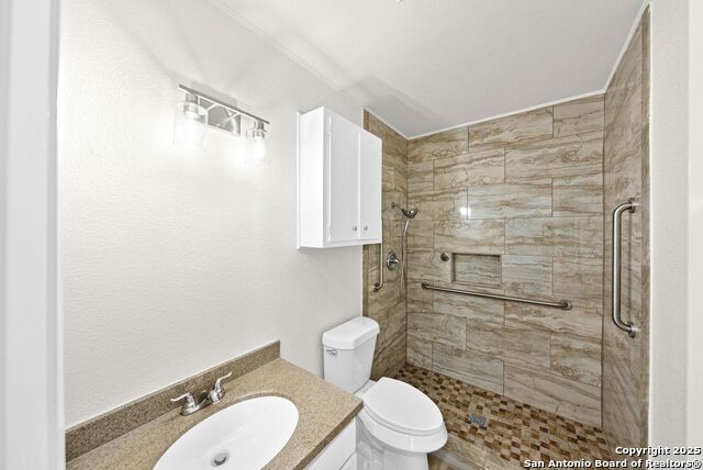 Image 36 of 52 For 6011 Lark Valley