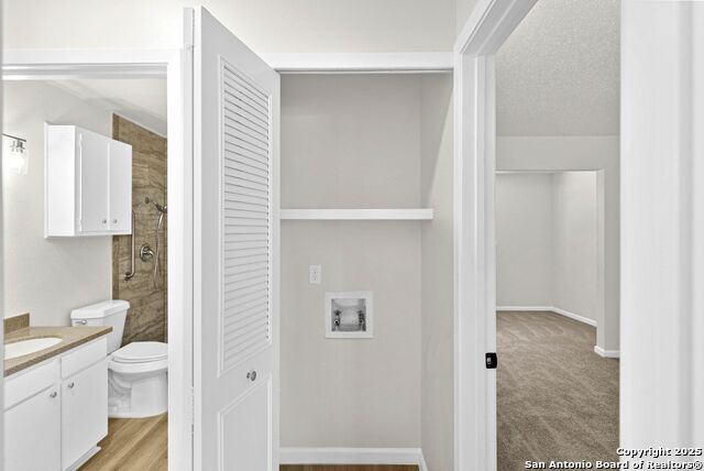 Image 38 of 52 For 6011 Lark Valley