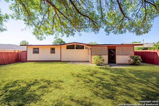 Image 46 of 52 For 6011 Lark Valley