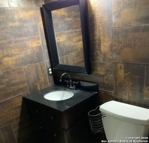 Image 30 of 33 For 5146 Erickson Bluff