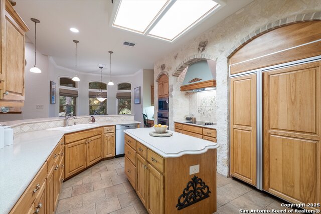 Image 15 of 50 For 15271 Chinquapin