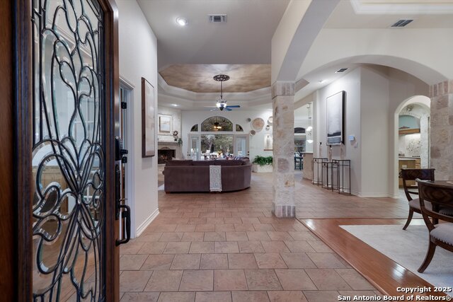 Image 9 of 50 For 15271 Chinquapin
