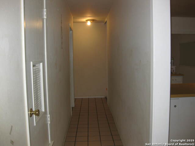 Image 9 of 25 For 5406 Clover Dr.