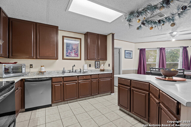 Image 12 of 27 For 4710 Irish Oak