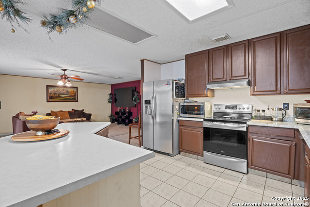 Image 13 of 27 For 4710 Irish Oak